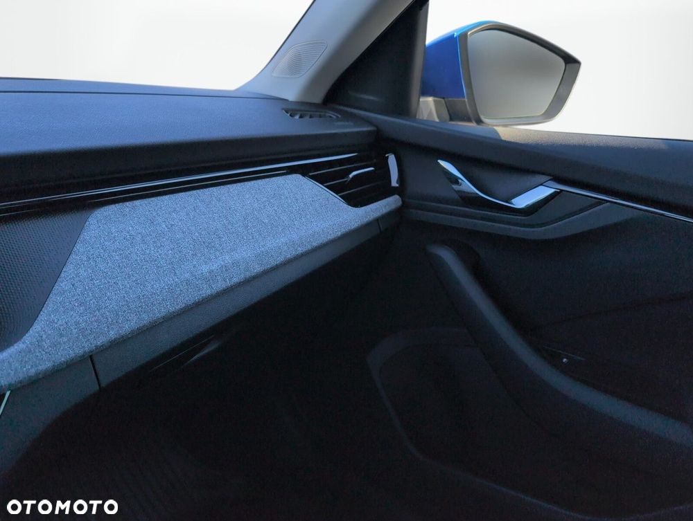 Skoda Kamiq 1.0 TSI Selection DSG - 31