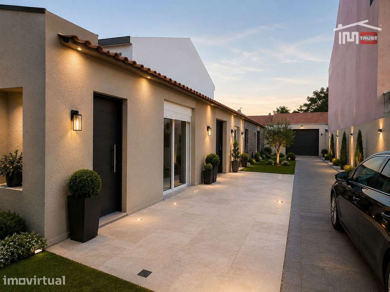 MORADIA TOTALMENTE REMODELADA T3 COM SUÍTE, COZINHA EQUIPADA E GARA... - Grande imagem: 3/16