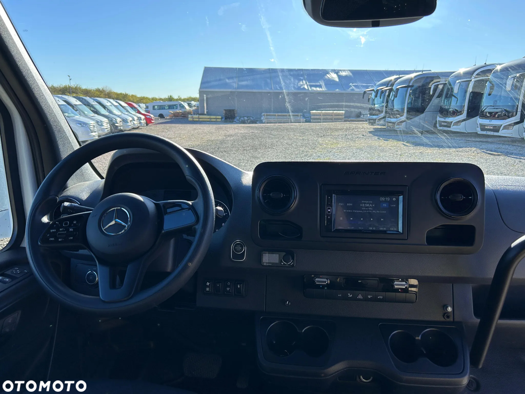 Mercedes-Benz Sprinter 517 - 16