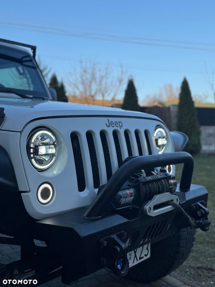 Jeep Wrangler 3.6 Unlim Sahara - 14