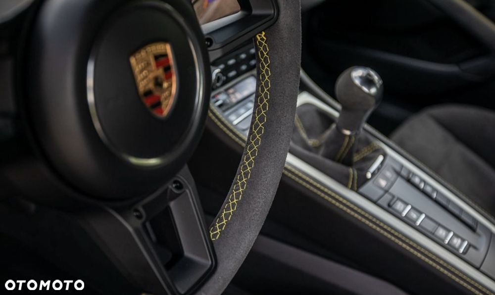 Porsche 718 Cayman GPF GT4 - 21