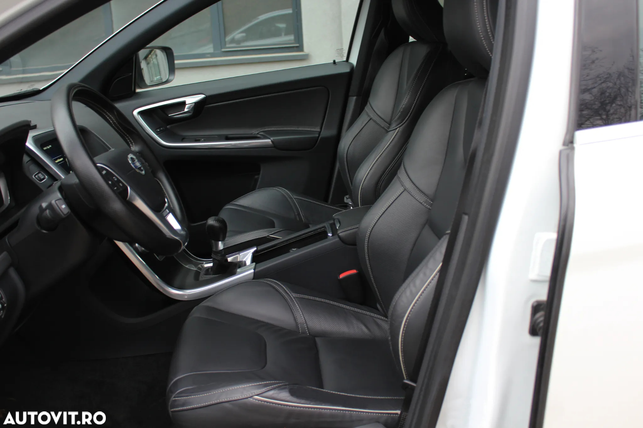 Volvo XC 60 D5 AWD Ocean Race - 10