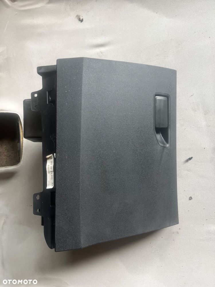 Schowek Peugeot 3008 II 5008 II ŁADNY