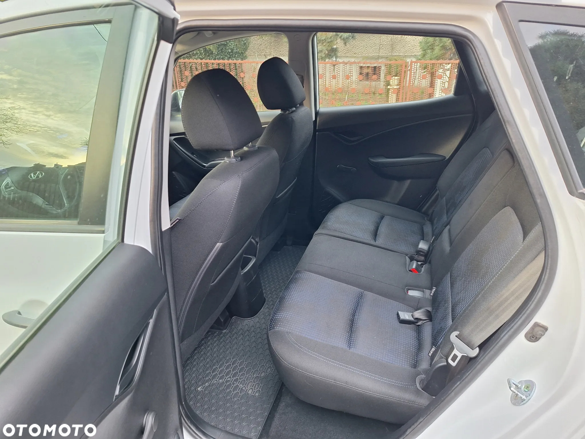 Hyundai ix20 - 10