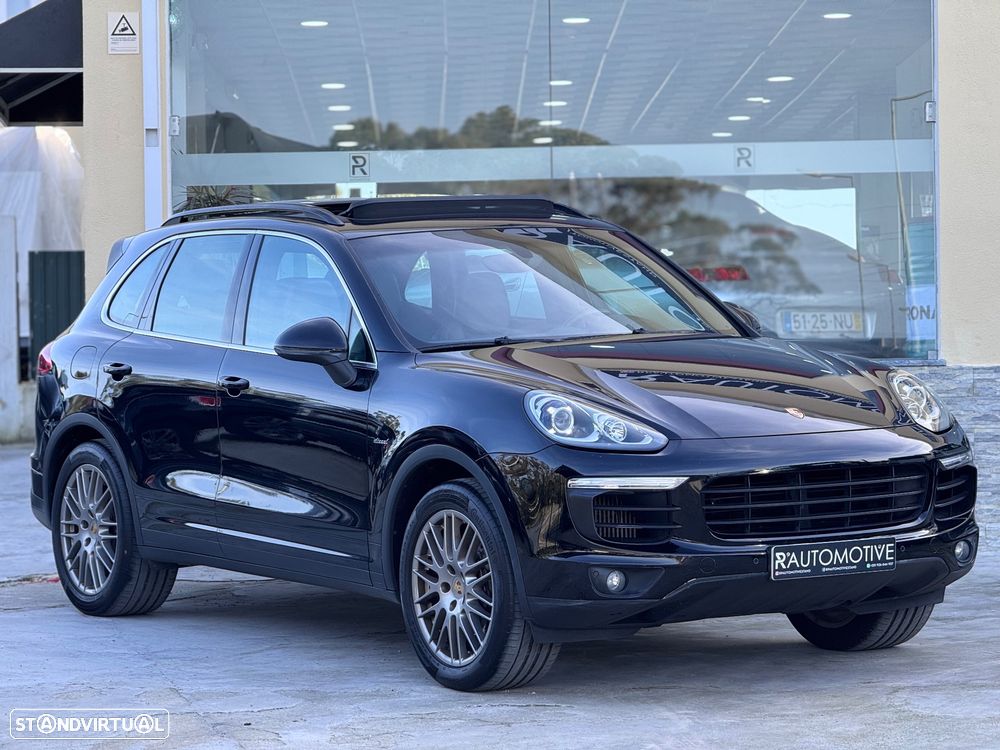 Porsche Cayenne - 2