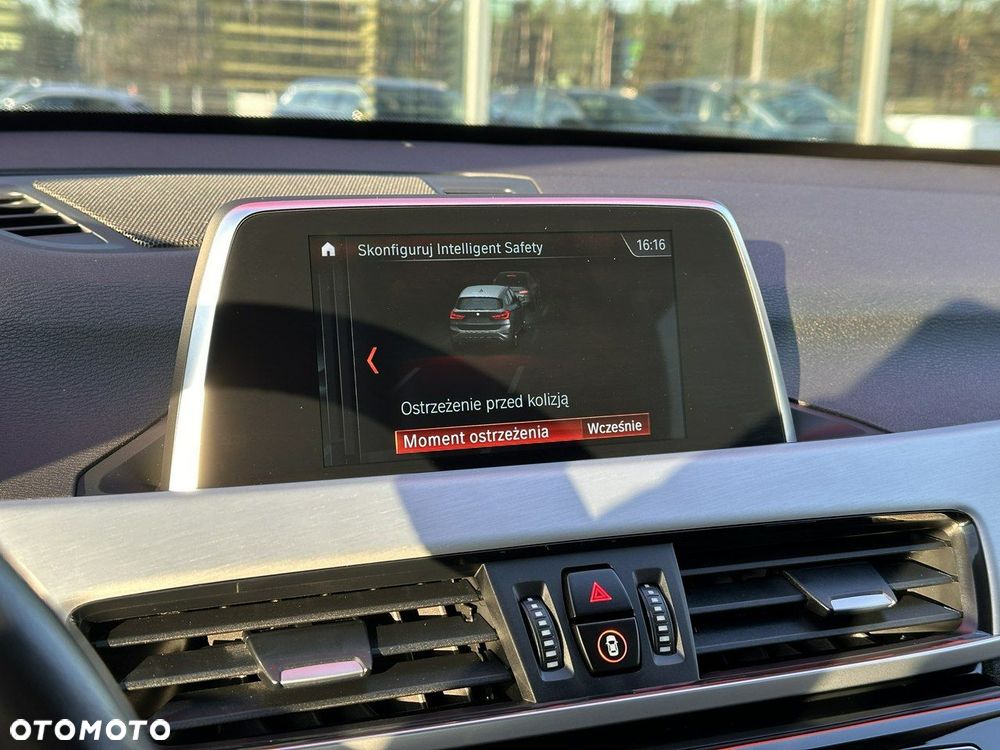 BMW X1 xDrive20i Sport - 26