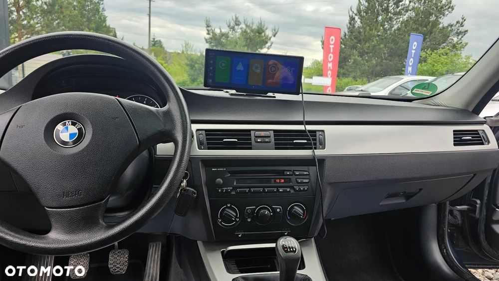 BMW Seria 3 320i - 18
