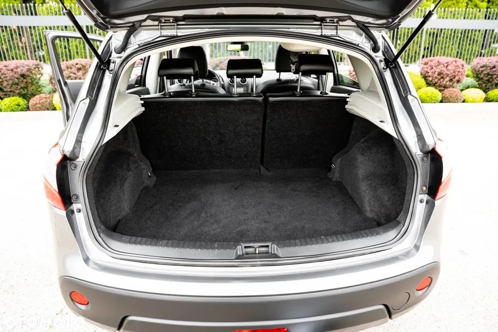 Nissan Qashqai 2.0 4x4 CVT 360 - 15