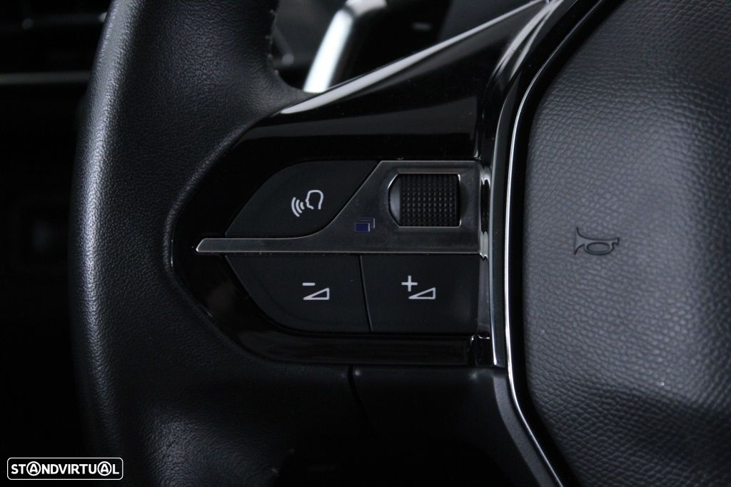 Peugeot 5008 1.5 BlueHDi Allure Pack EAT8 - 22