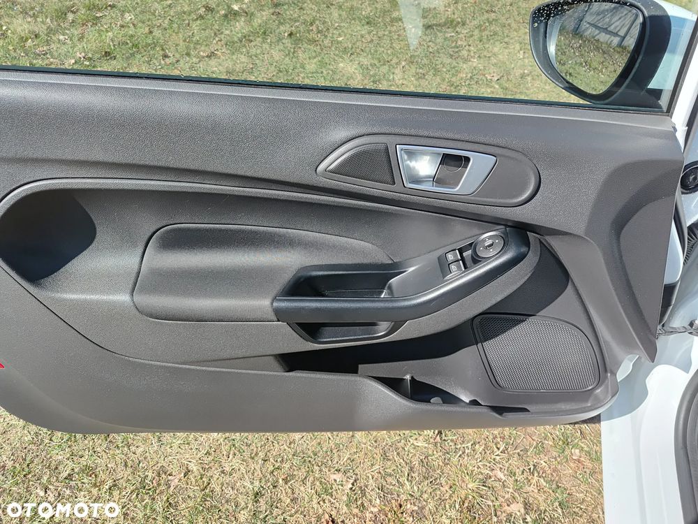 Ford Fiesta 1.25 Ambiente EU5 - 16