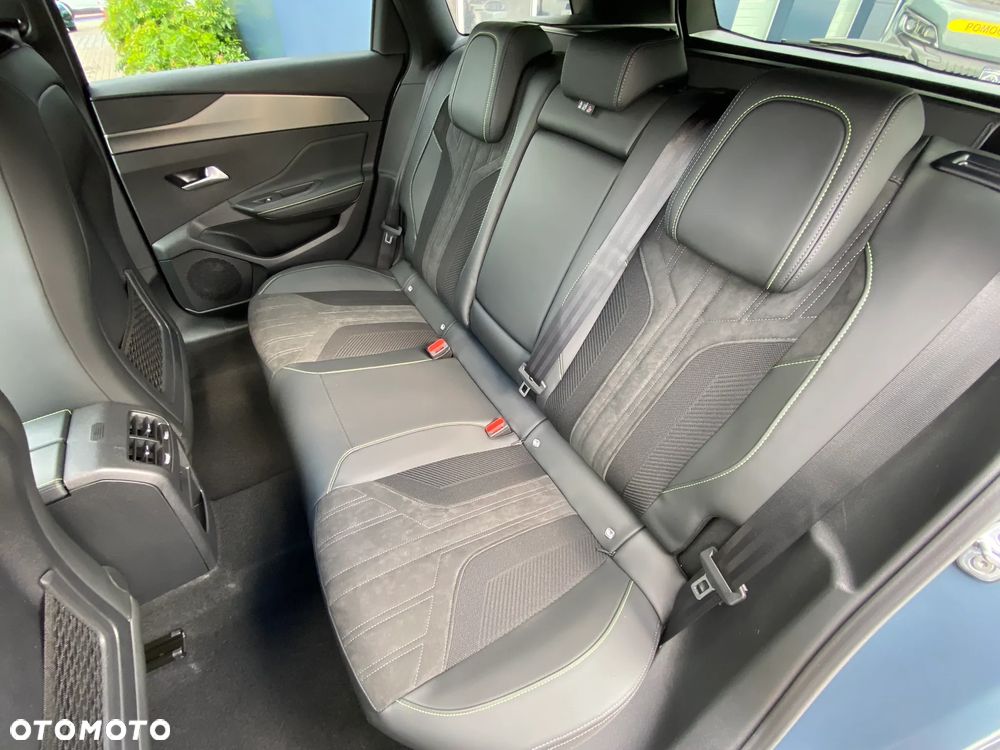 Peugeot 308 1.5 BlueHDi GT Exclusive S&S EAT8 - 25