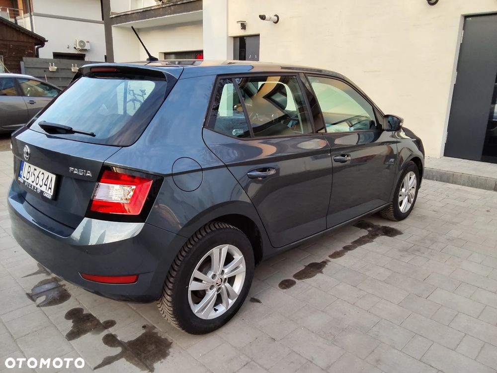 Skoda Fabia 1.0 TSI Ambition - 4