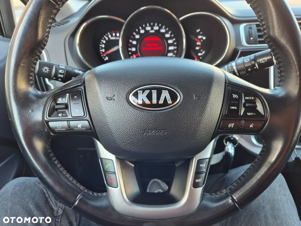 Kia Rio 1.2 Dream Team Edition - 19