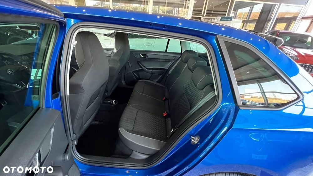 Skoda RAPID - 25