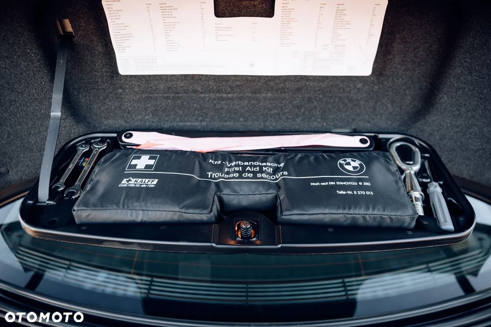 BMW Seria 5 545i - 14