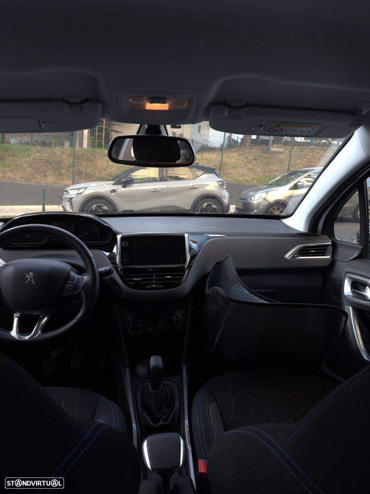Peugeot 2008 1.2 PureTech Active - 9