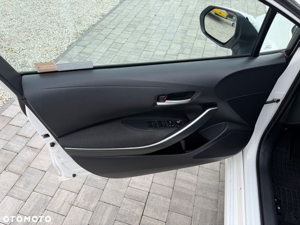 Toyota Corolla 1.8 Hybrid Comfort - 12