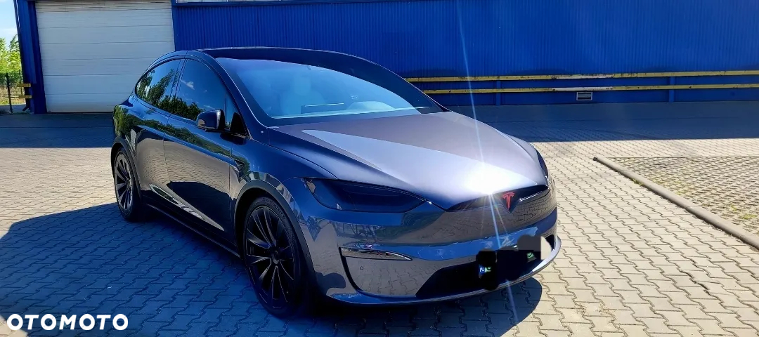 Tesla Model X Plaid - 5