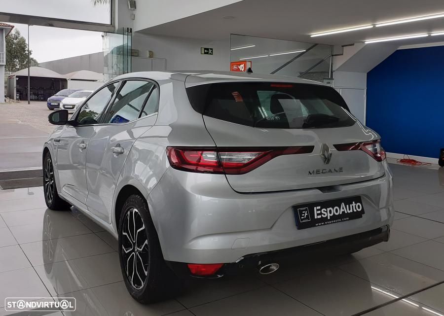 Renault Mégane 1.5 dCi Intens - 2
