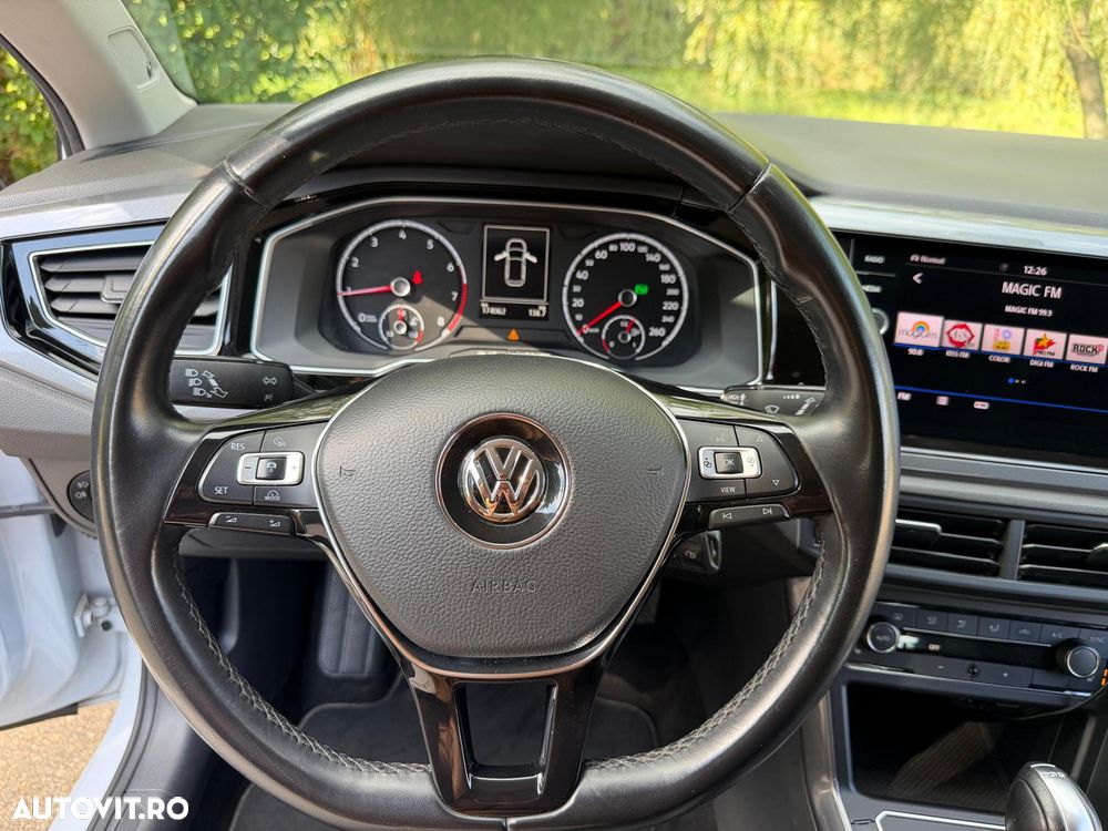 Volkswagen Polo 1.0 TSI DSG Highline - 16