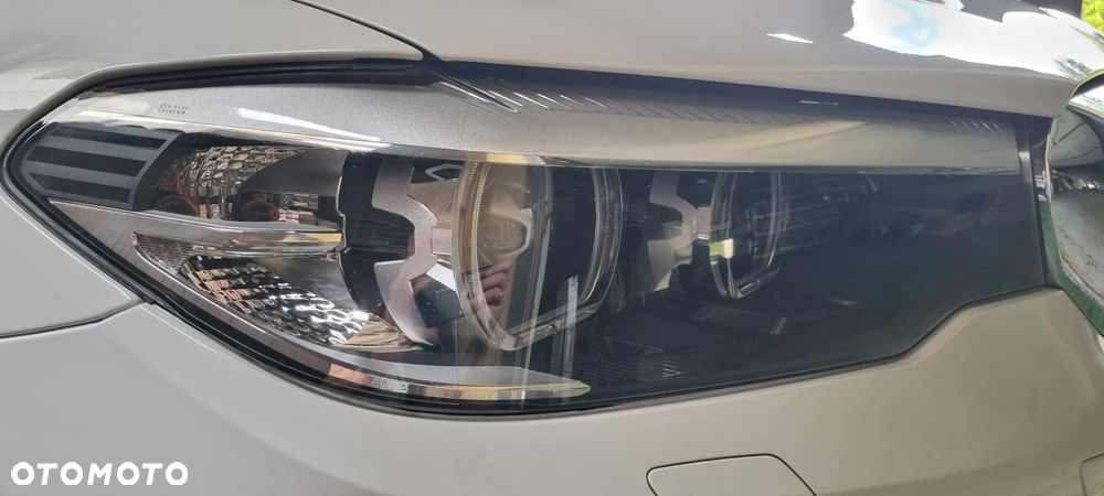 BMW Seria 5 530i xDrive Sport Line sport - 16
