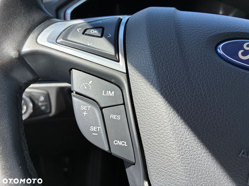 Ford Mondeo - 24