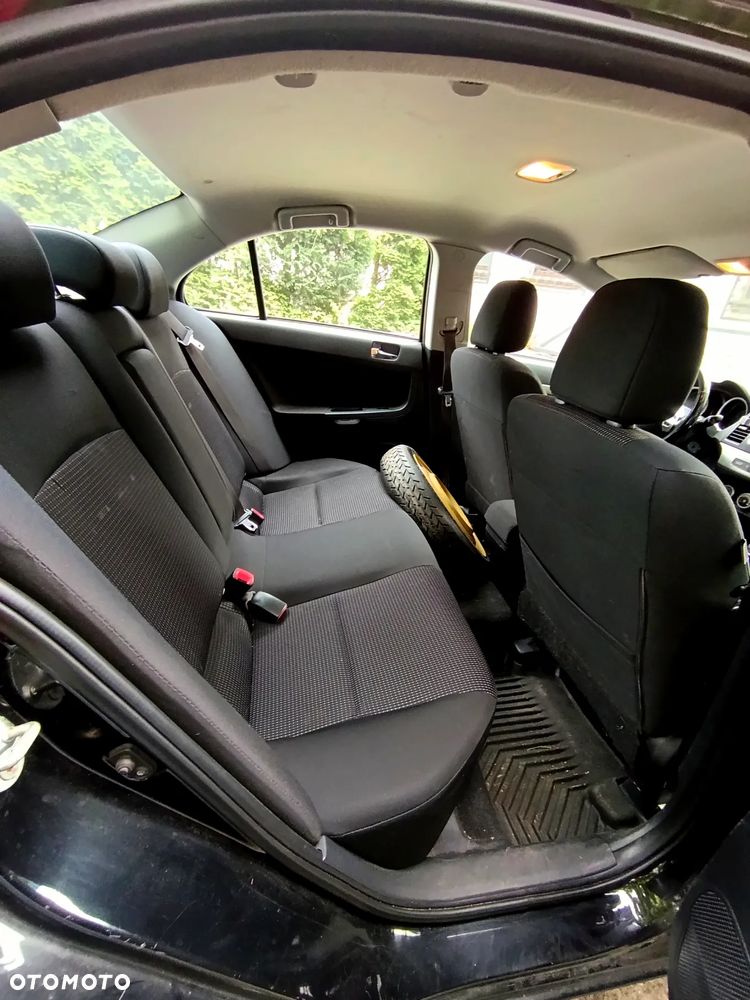 Mitsubishi Lancer 1.8 Inform - 8