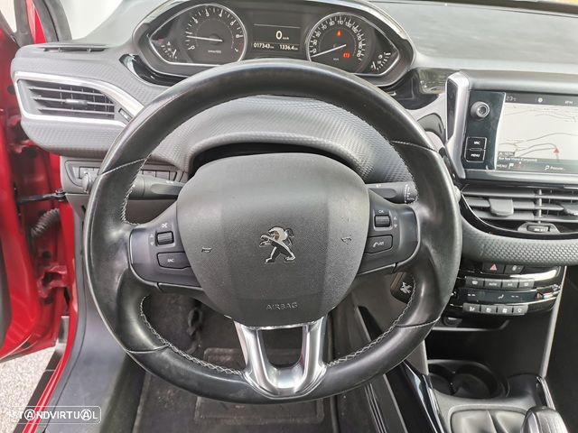 Peugeot 2008 1.2 PureTech Active - 8