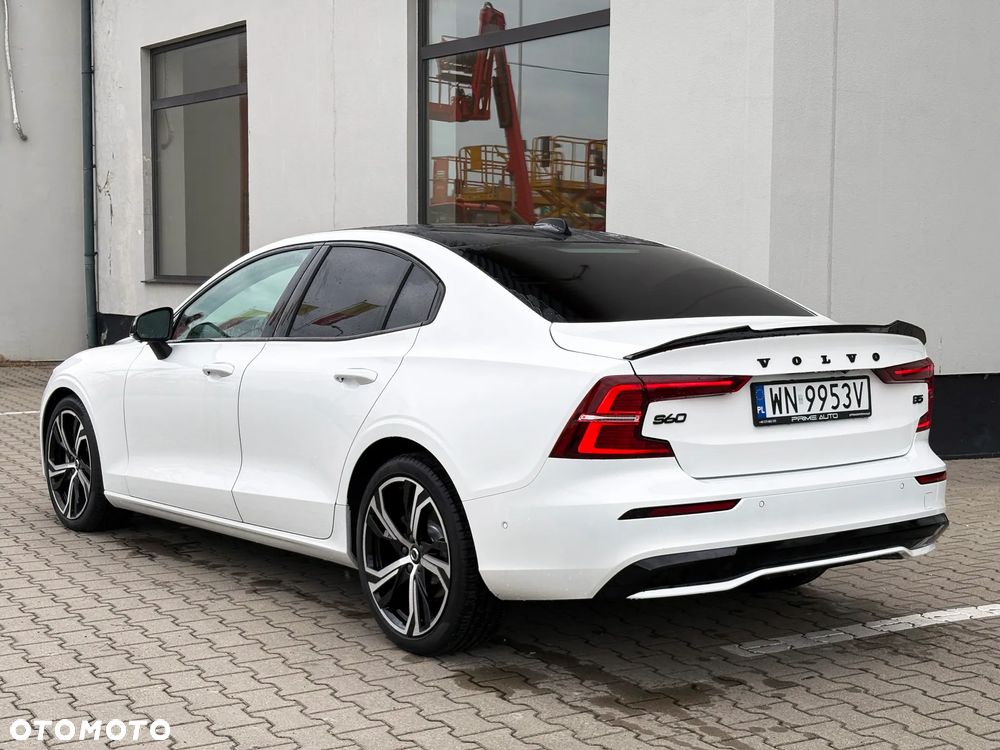 Volvo S60 B5 B AWD Plus Dark - 8