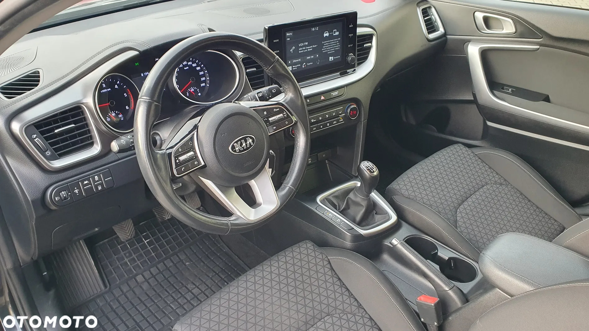 Kia Ceed 1.6 CRDi SCR M - 15