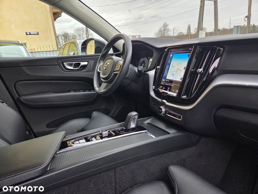 Volvo XC 60 D4 Momentum Pro - 15