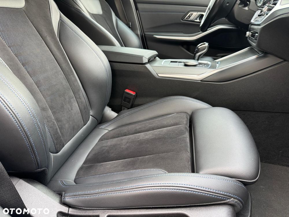 BMW Seria 3 318d M Sport - 19
