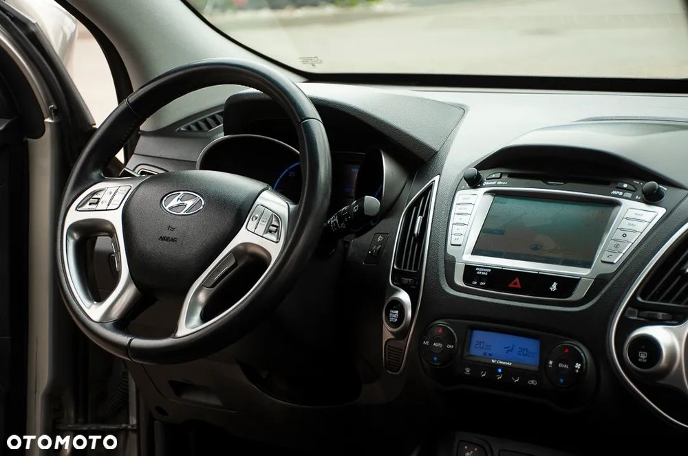 Hyundai ix35 2.0 CRDi 4WD Automatik Premium - 27