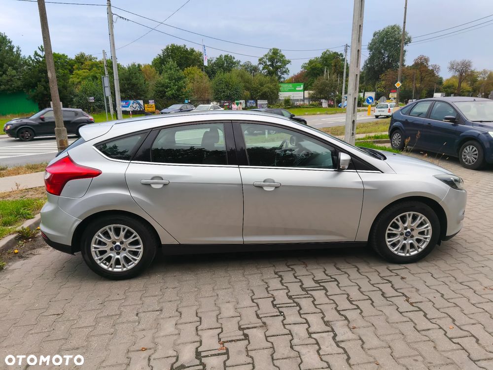 Ford Focus 1.6 TDCi DPF Titanium - 10