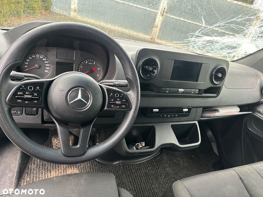 Używany Mercedes-Benz Sprinter 2022 - 69 000 PLN, 102 000 km - Otomoto.pl