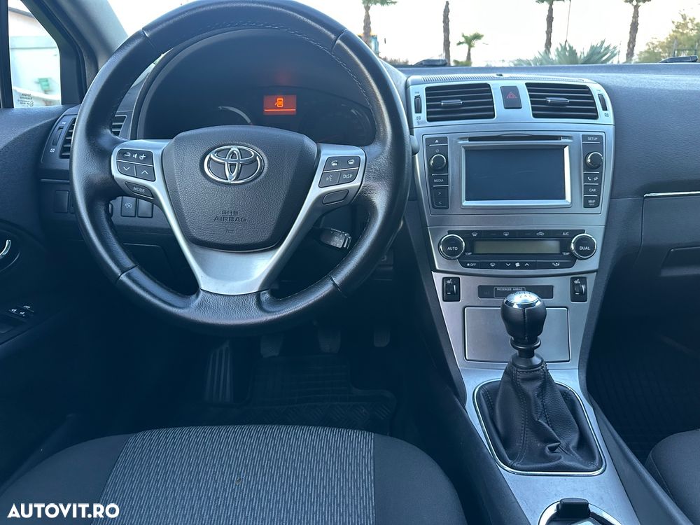 Toyota Avensis 2.0 D-4D Business Edition - 9