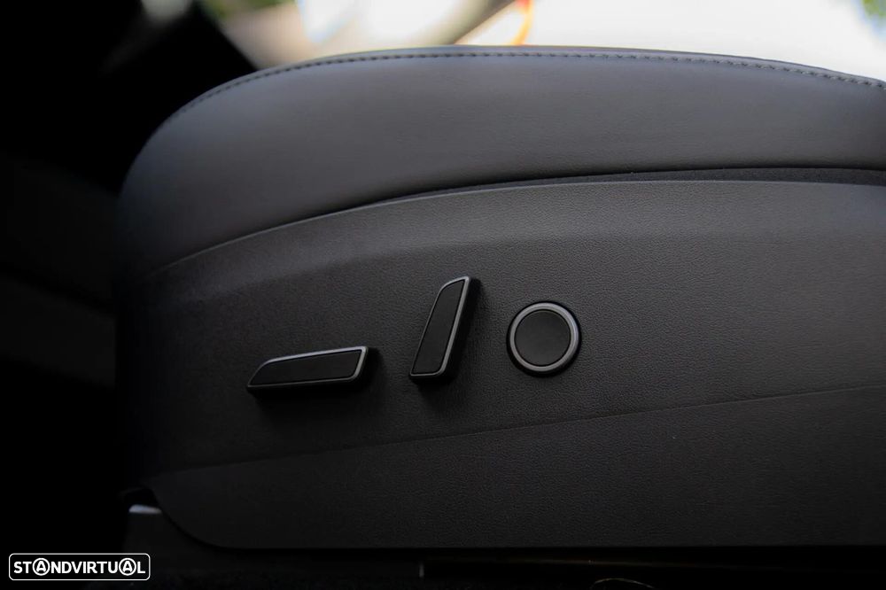 Tesla Model Y RWD - 61