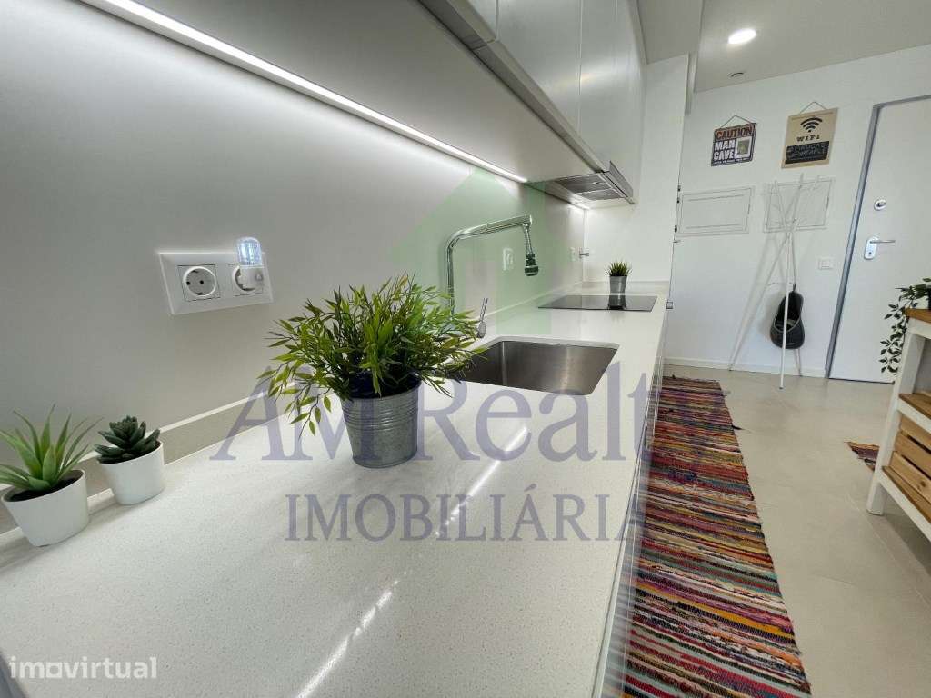 APARTAMENTO T2 | ATOUGUIA DA BALEIA - Grande imagem: 2/15