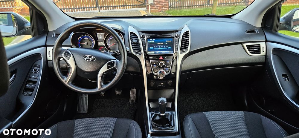Hyundai i30 1.6 CRDi Comfort - 11