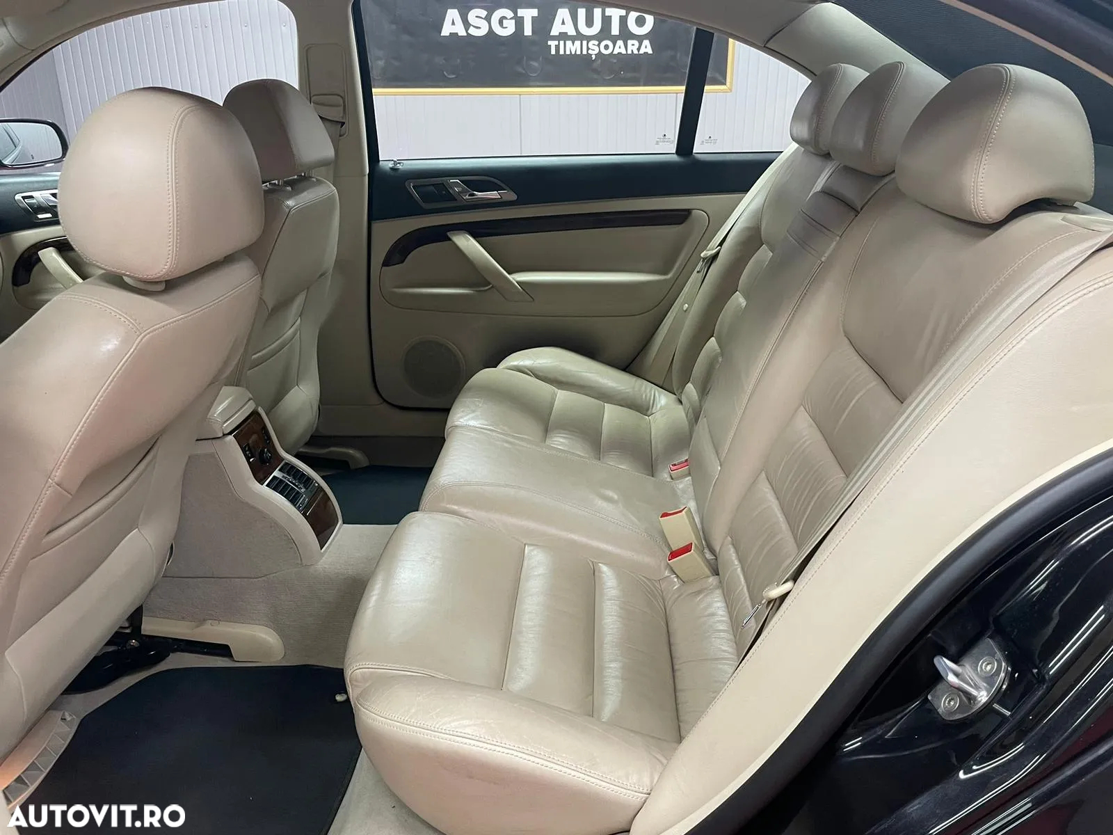 Skoda Superb 1.8 Turbo Elegance Aut - 15