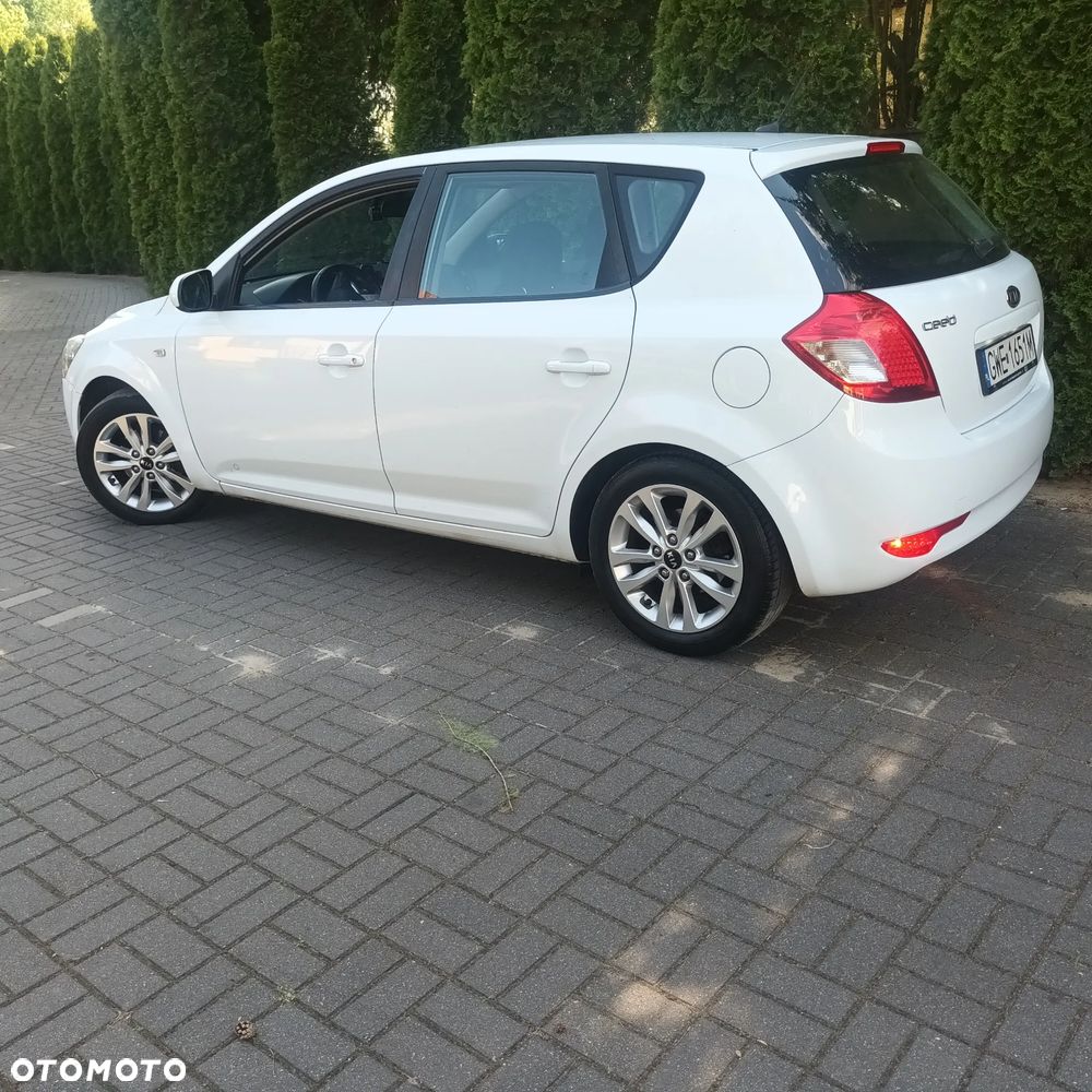 Kia Ceed Cee'd 1.6 Comfort + - 11