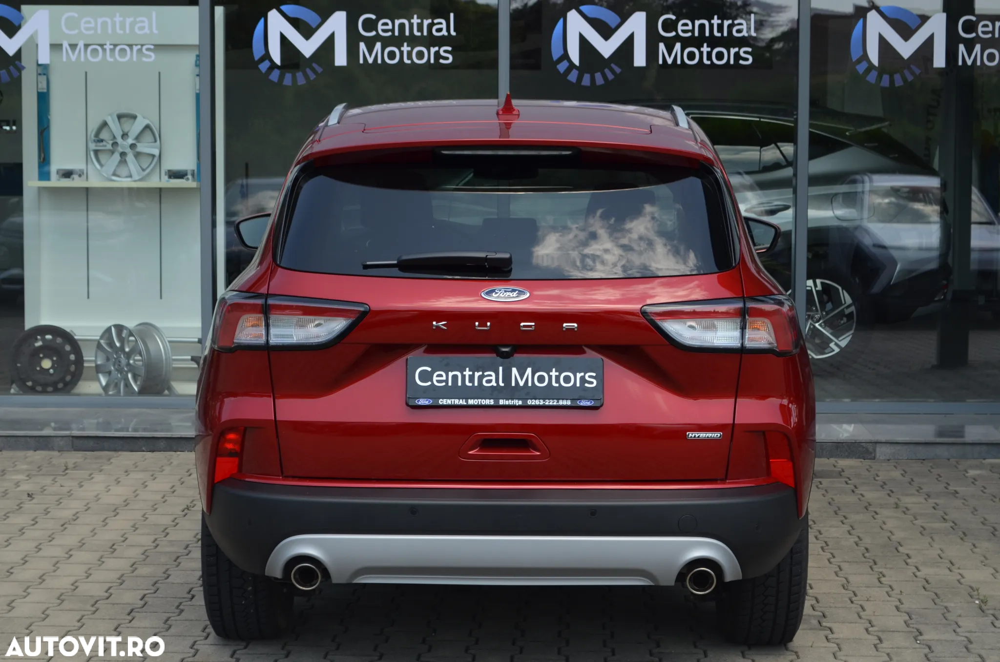 Ford Kuga 2.5 Duratec FWD FHEV Titanium - 8