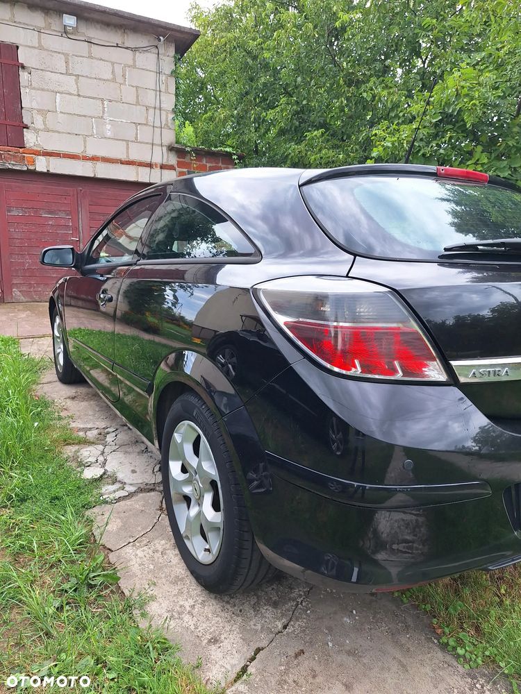 Opel Astra 1.9 CDTI Sport - 2