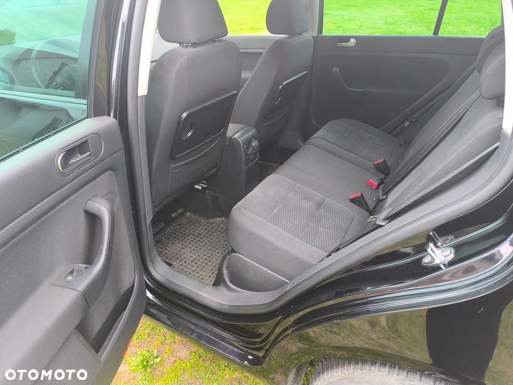 Volkswagen Golf Plus 1.6 TDI DPF Highline - 9