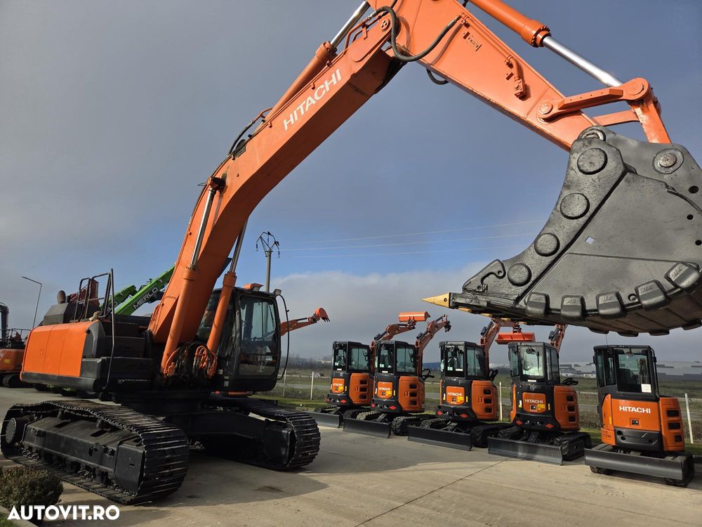 Hitachi ZX350-6, 2019, 12.535h, cupa NOUA 2,2mc, Masa operationala 36,3t, 3 pompe hidr HITACHI, ad sapare 8m, inst picon, lant 90% ok doar 293h mars, camera spate si laterale, AC, ridica 22 tone, posibilitate leasing 4 ani-STARE BUNA-PROMOTIE 83.900 EUR+Tva - 14