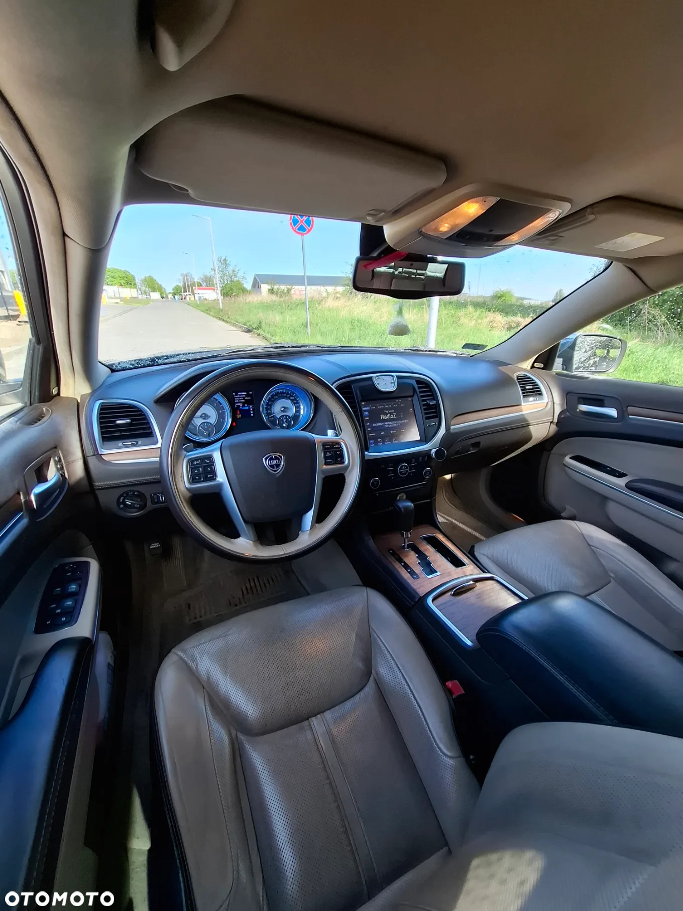 Lancia Thema - 8