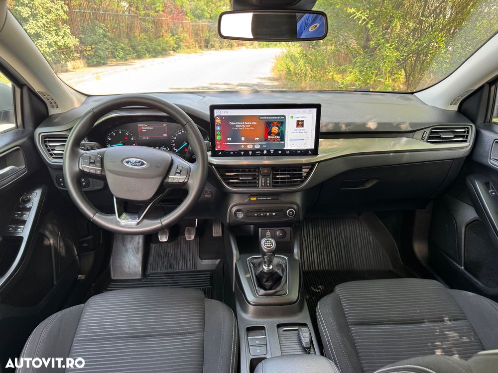 Ford Focus - 10