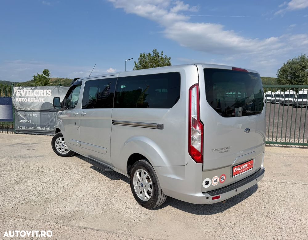 Ford Tourneo Custom - 2