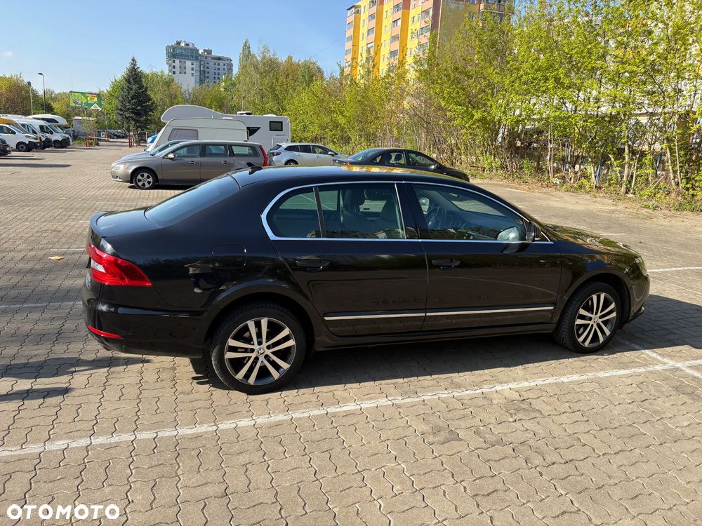 Skoda Superb 2.0 TSI Elegance DSG - 8