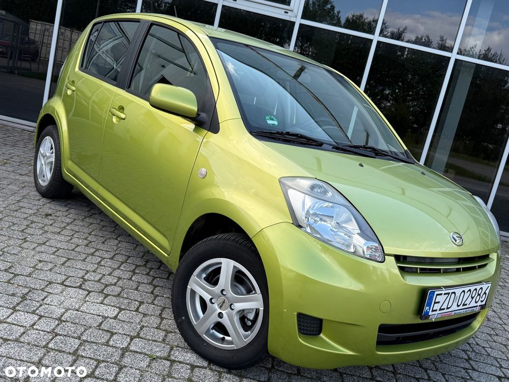 Daihatsu Sirion 1.0 - 17